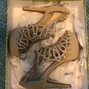 Gianna Bini dressy high heels